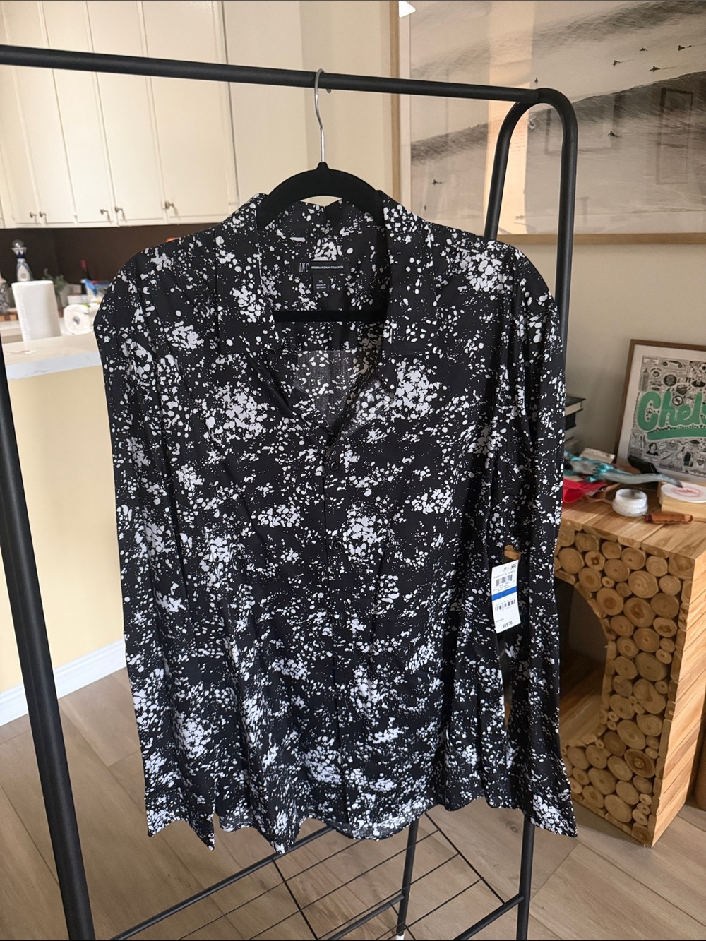 INC International Concepts Black White Abstract Print Long Sleeve Button NWT